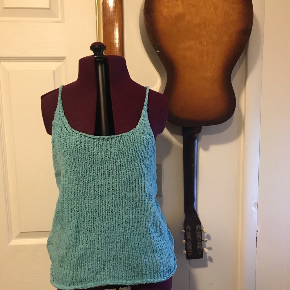 HPx5 🧵A&F crocheted tie halter, light blue